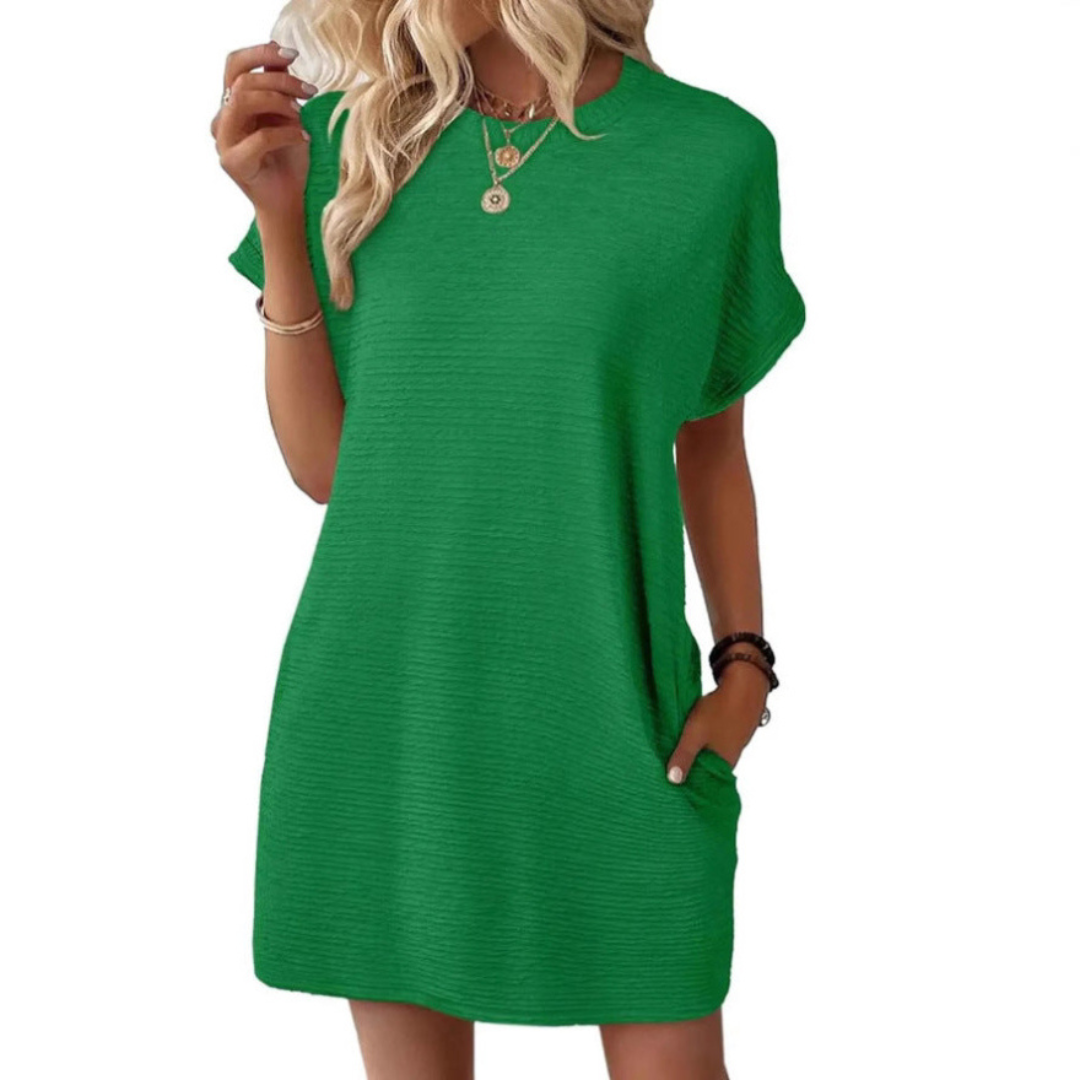 Evasha | Minimalist Round-Neck Summer Dress