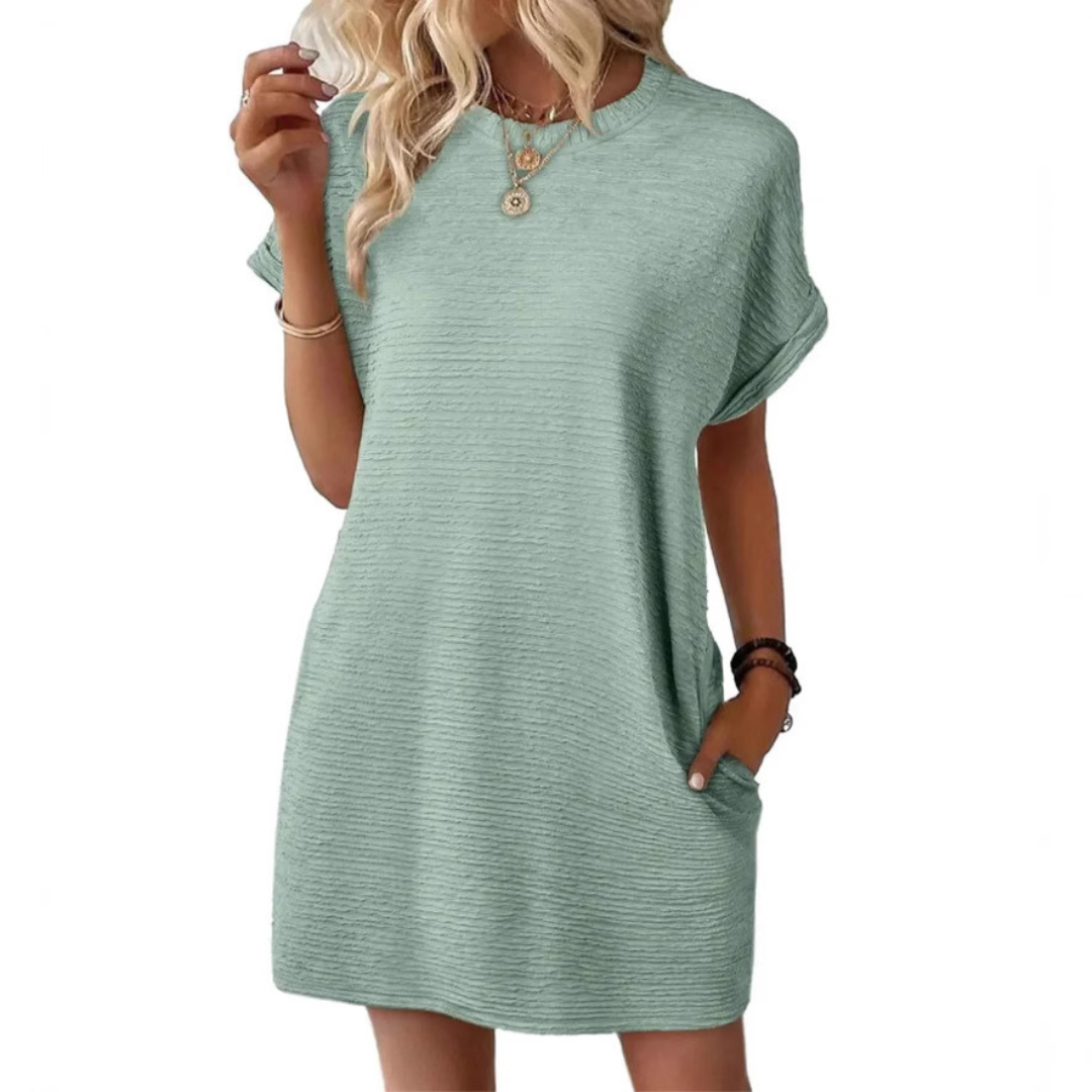 Evasha | Minimalist Round-Neck Summer Dress