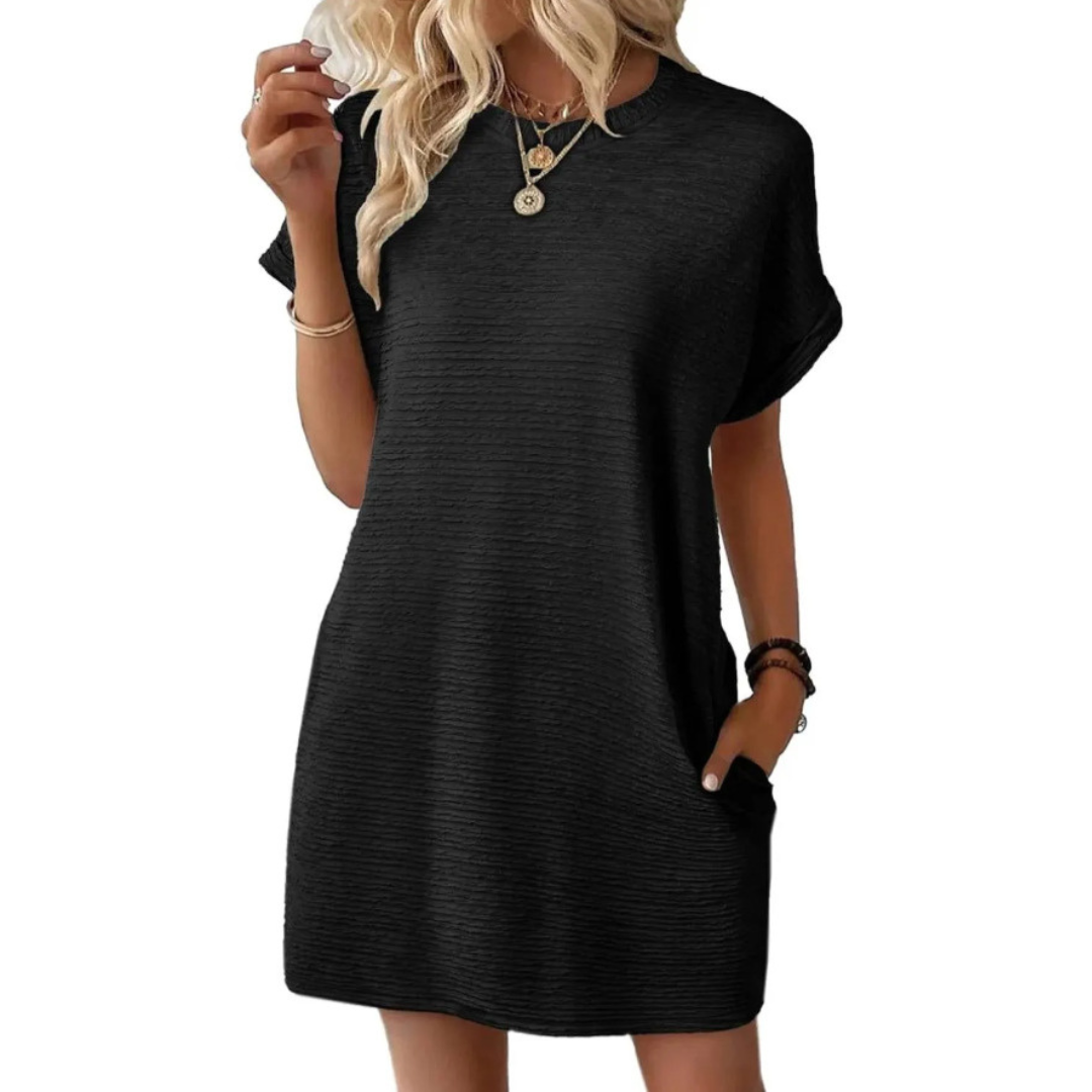 Evasha | Minimalist Round-Neck Summer Dress